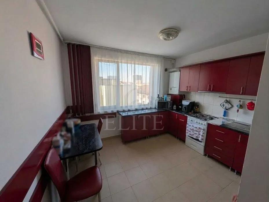 Apartament o camera în zona STRAZII BUCURESTI-1232375