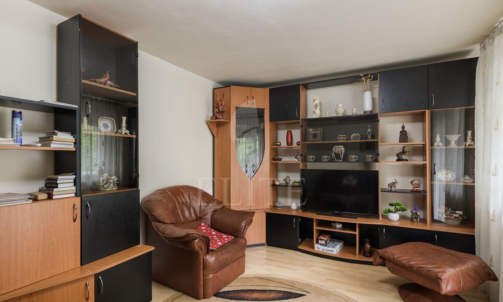 Apartament 4 camere în zona PIATA ZORILOR-1233269