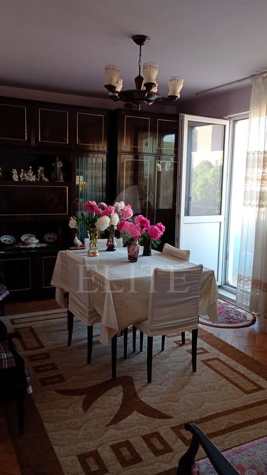 Apartament 4 camere în zona SIRENA-1235124