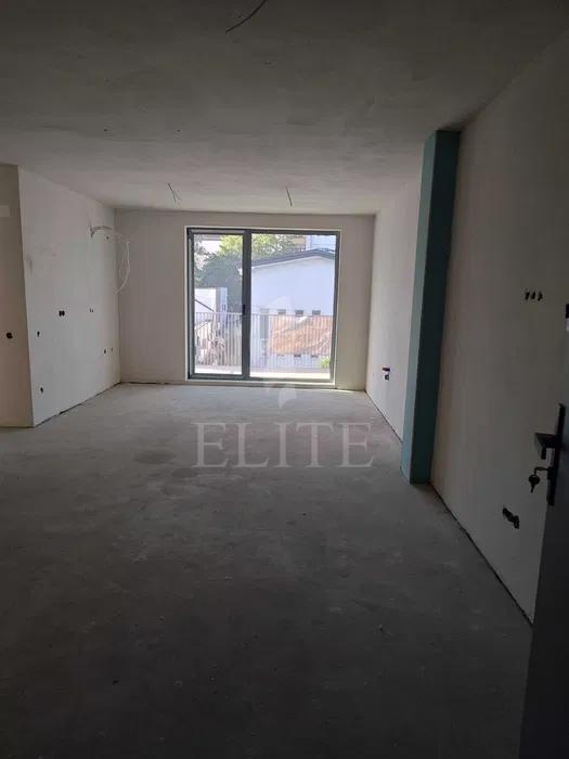 Apartament 3 camere în zona INTRE LACURI-1235808