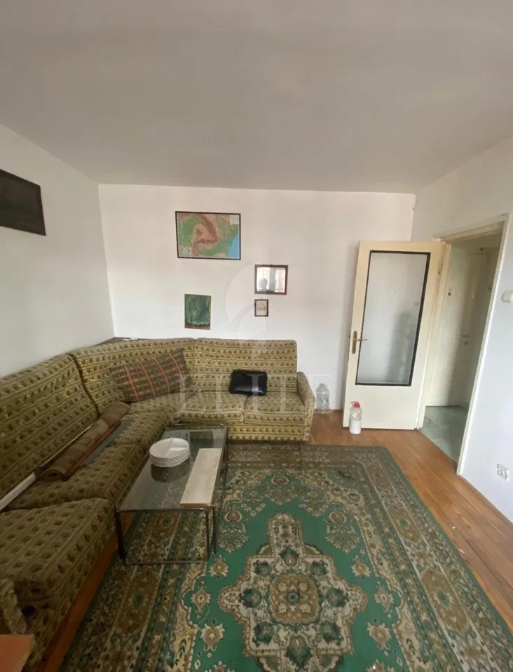 Apartament 3 camere în zona STRAZII AUREL VLAICU-1235885
