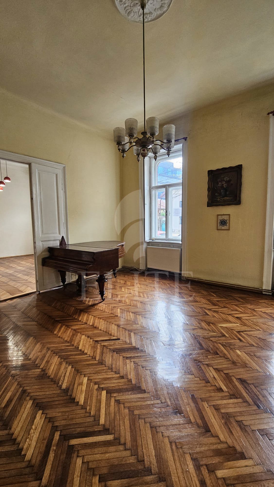 Apartament 3 camere în zona PIATA MIHAI VITEAZUL-1236543