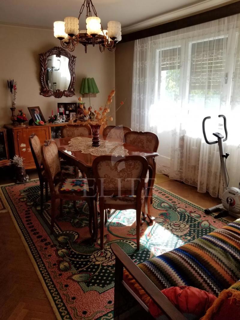 Apartament 4 camere în zona COMPLEX NORA-1237756