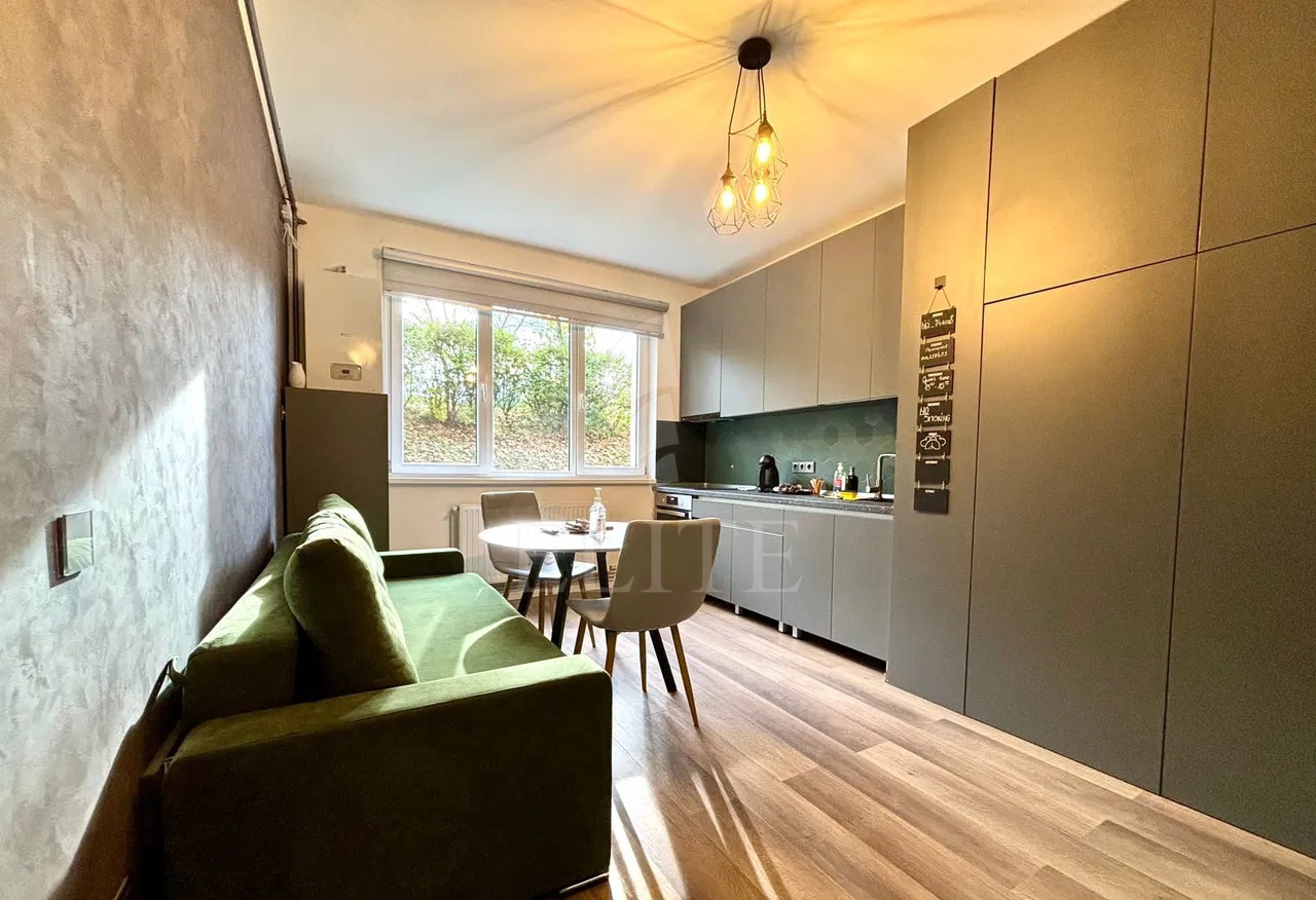 Apartament o camera în zona GRUIA-1238634