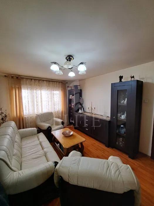 Apartament 3 camere în zona INTRE LACURI-1241172