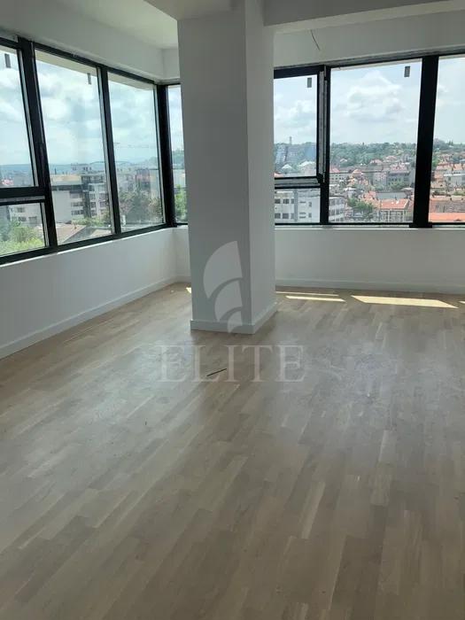 Apartament 4 camere în zona SEMICENTRALA-1248053