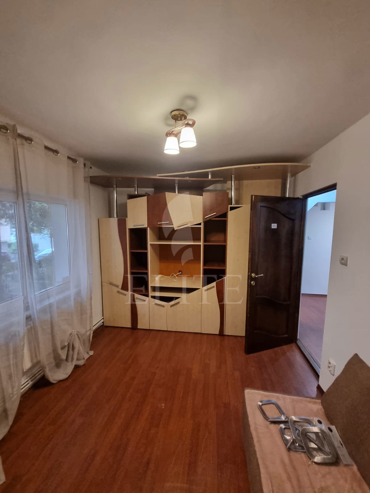 Apartament 3 camere în zona  ZORILOR-1250504