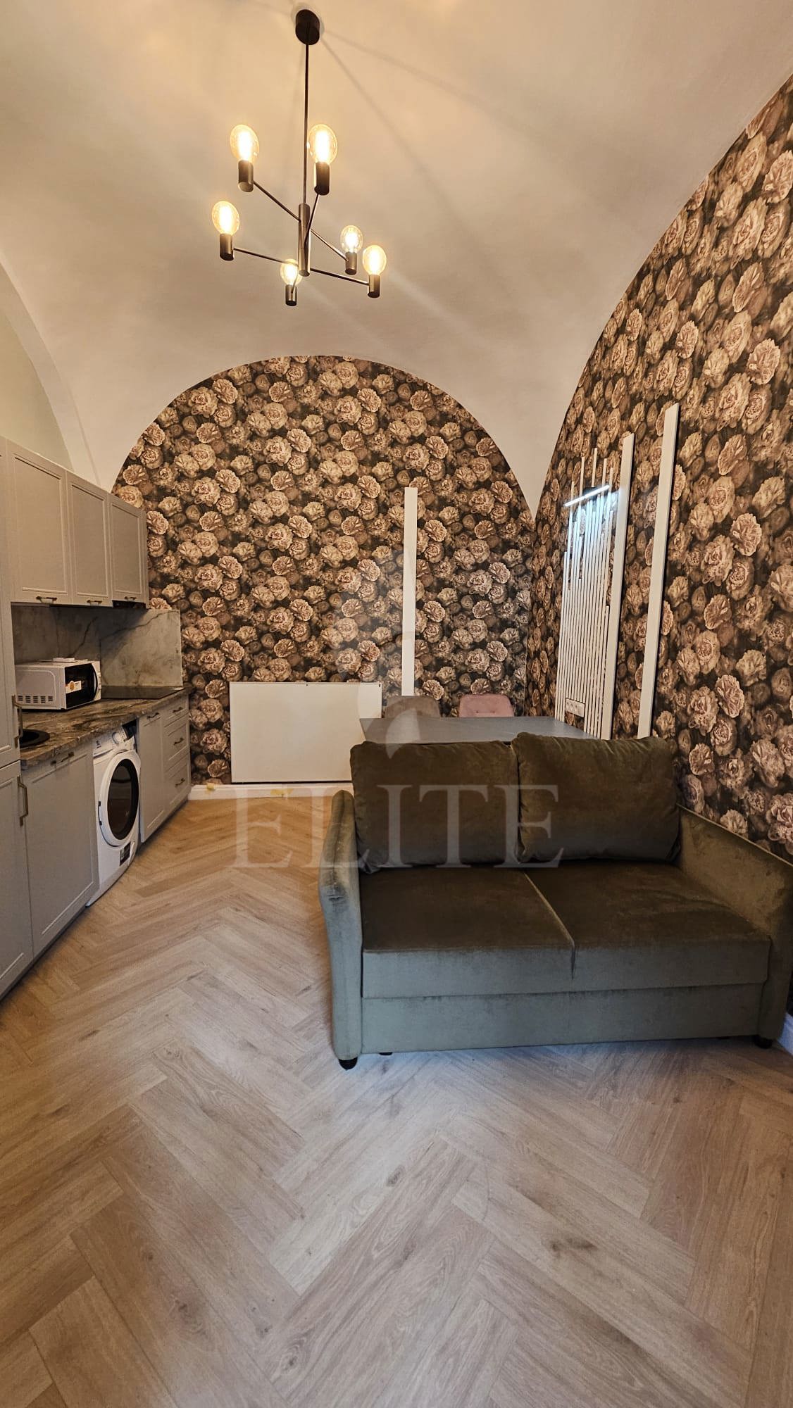 Apartament o camera în zona 21 Decembrie - Sora-1256736