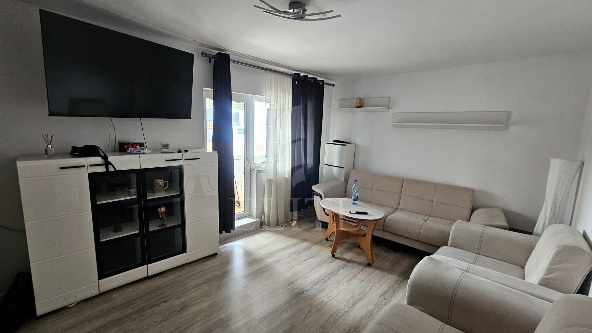 Apartament 3 camere în zona INTRE LACURI-1260443