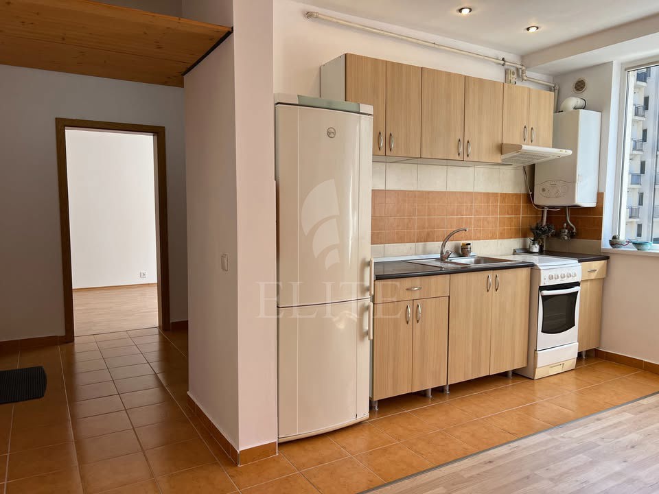 Apartament 2 camere în zona COMPLEX OASULUI-1260683
