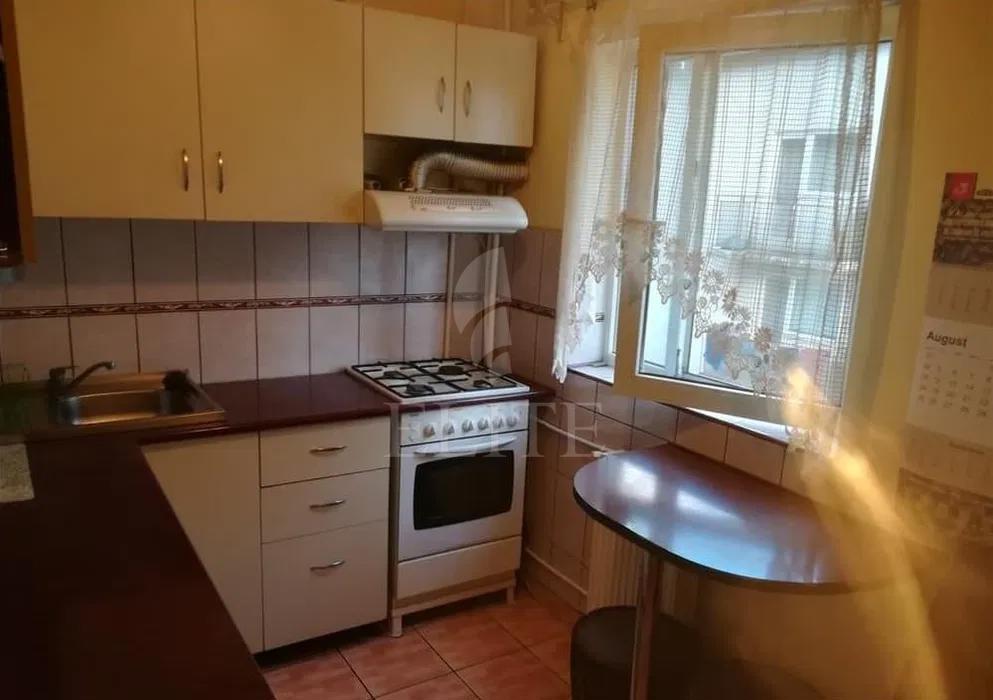 Apartament o camera în zona KAUFLAND-1260863