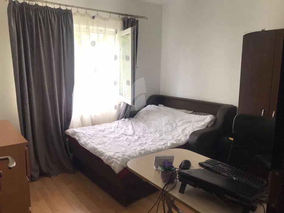Apartament 3 camere în zona STRAZII MEHEDINTI-1261151