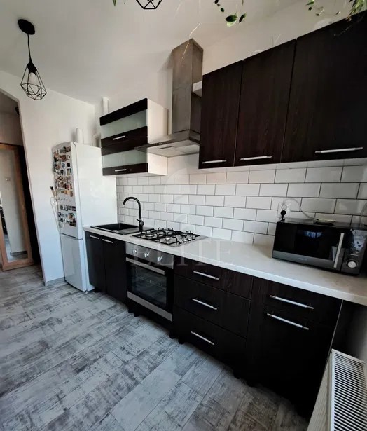 Apartament 2 camere în zona STRAZII RETEZAT-1261595