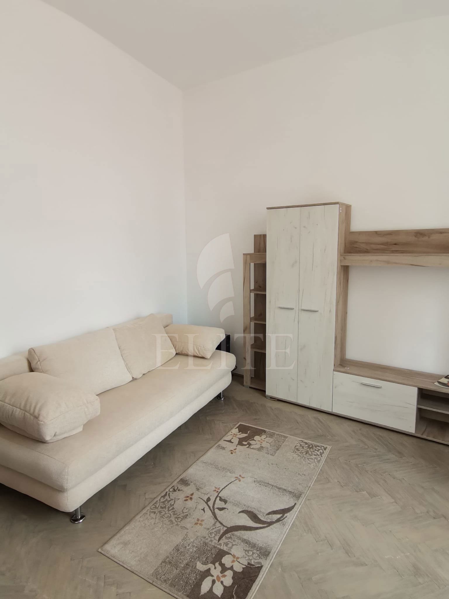 Apartament 3 camere în zona ULTRACENTRALA-1261837