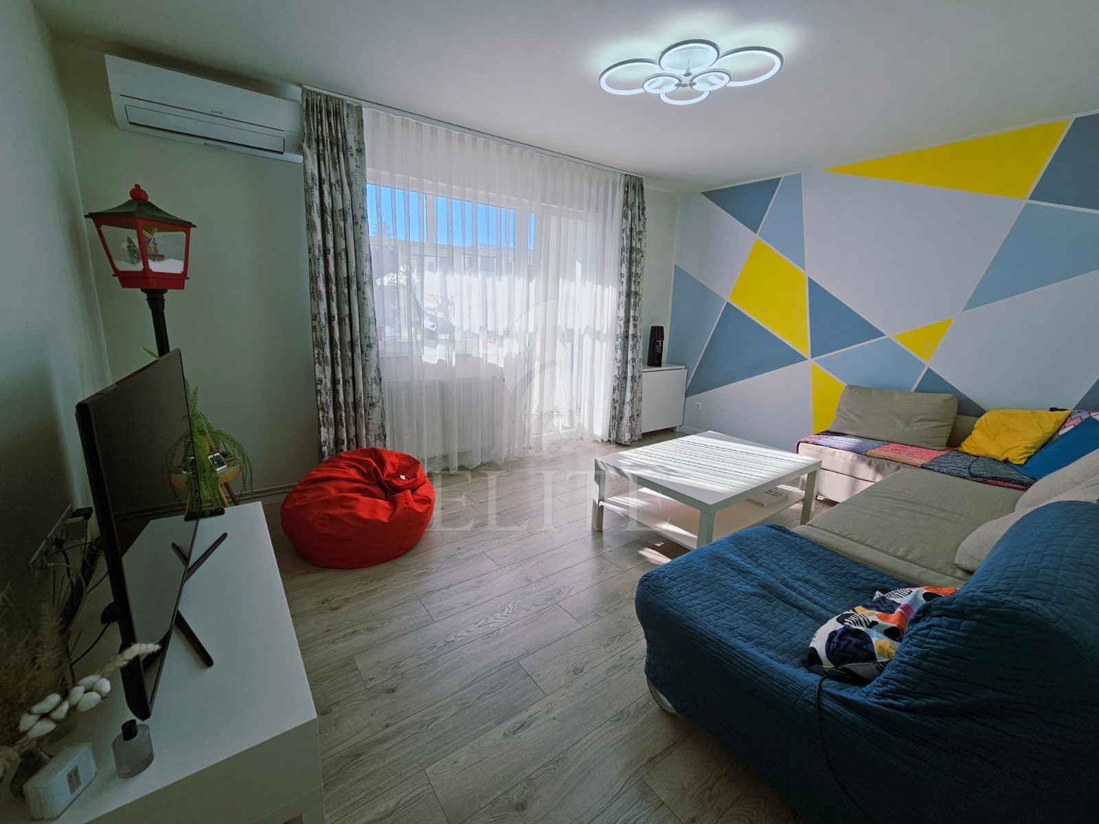 Apartament 4 camere în zona STRAZII GRIGORE ALEXANDRESCU-1261894