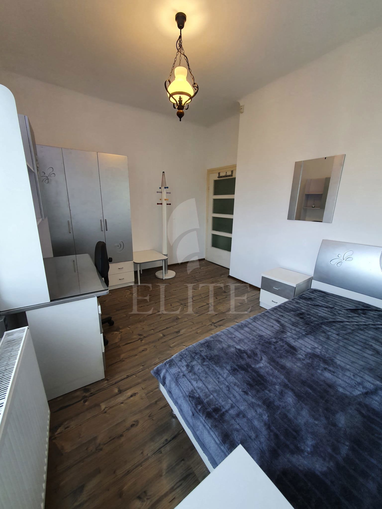 Apartament 3 camere în zona SEMICENTRALA CASA DE CULTURA A STUDENTILOR-1262022
