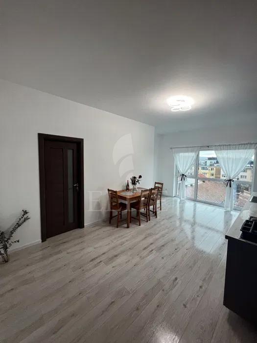 Apartament 3 camere în zona SEMICENTRALA HOREA-1262039