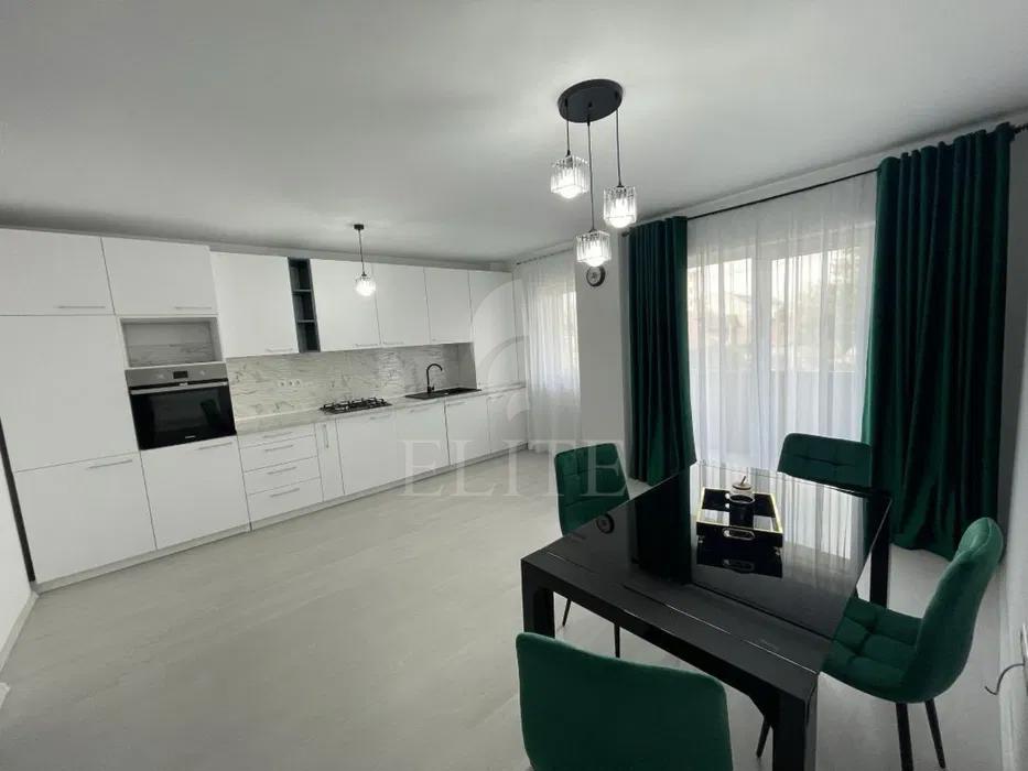 Apartament o camera în zona POD IRA-1263321
