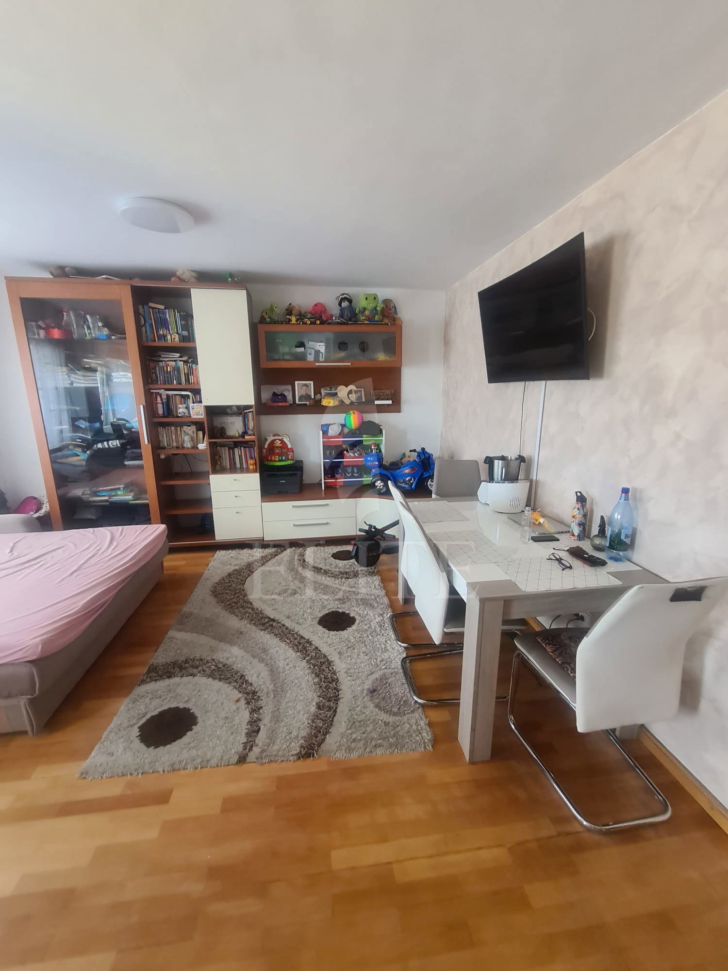 Apartament 3 camere în zona STRAZII FABRICII-1265332
