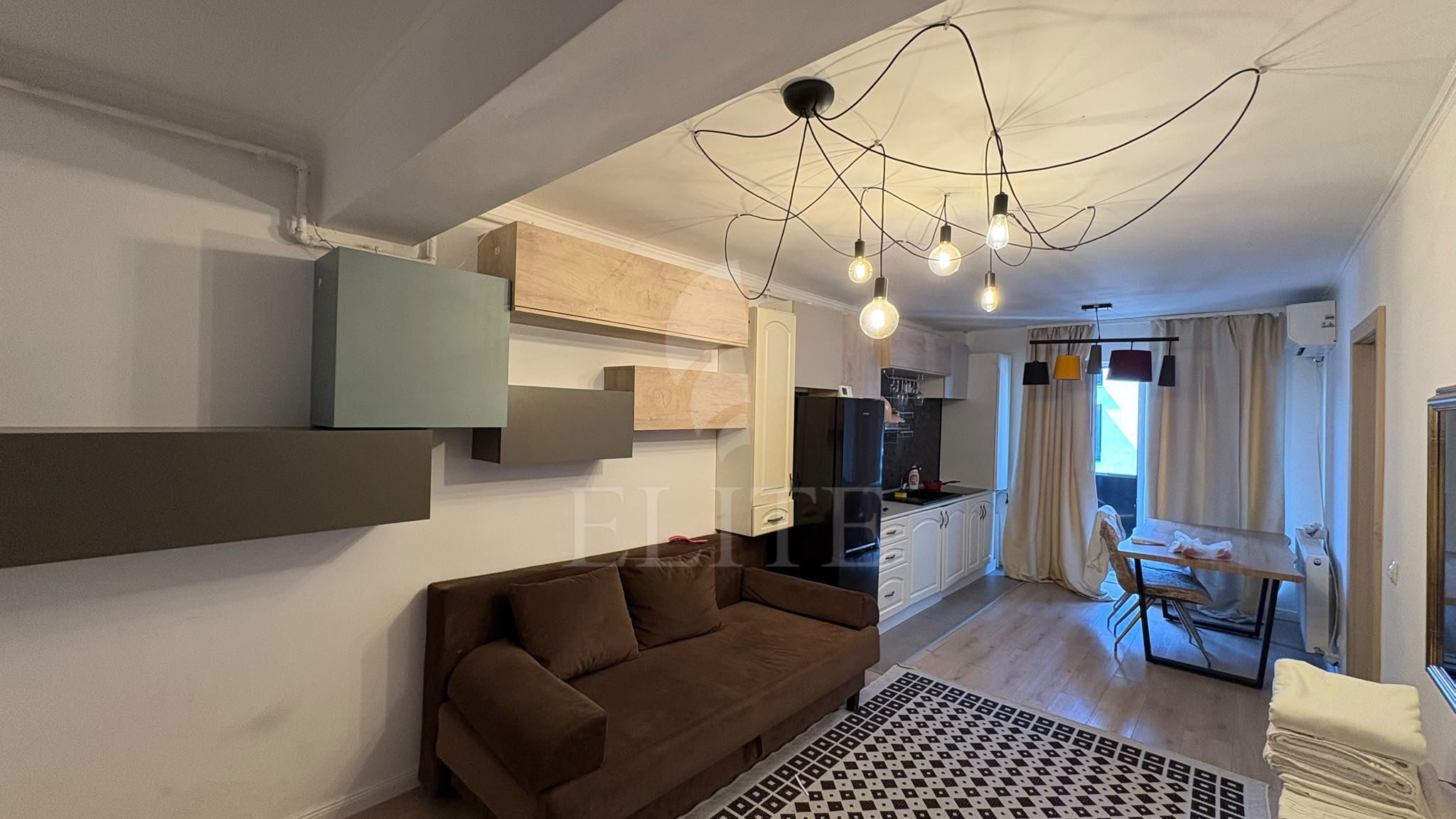 Apartament 2 camere în zona DAMBUL ROTUND-1266539