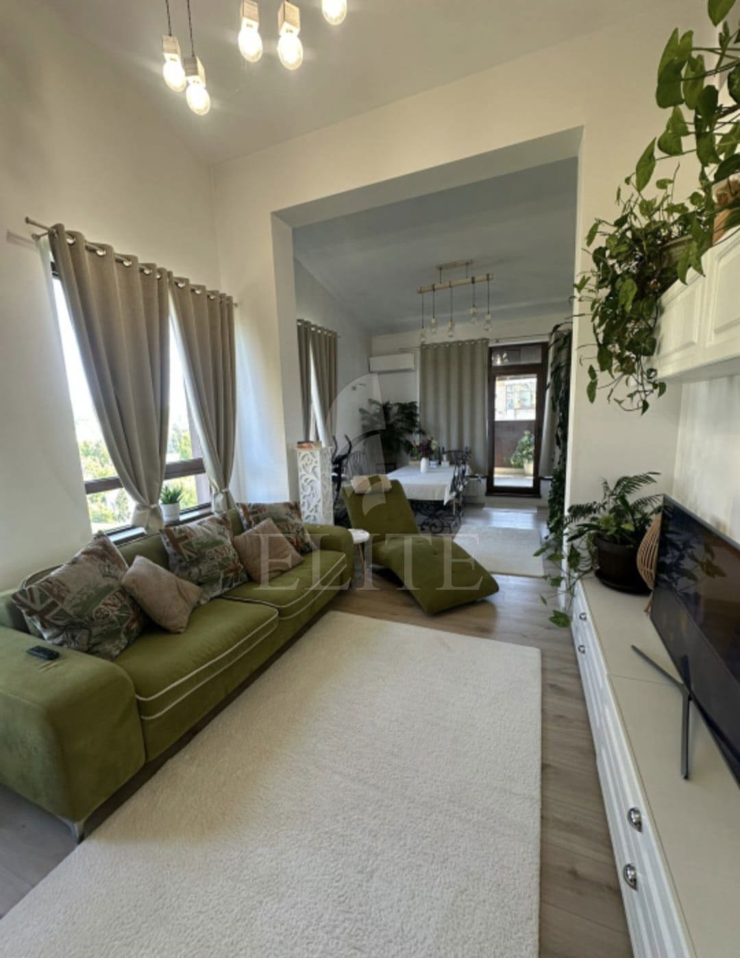 Apartament 4 camere în zona PLOPILOR-1266786