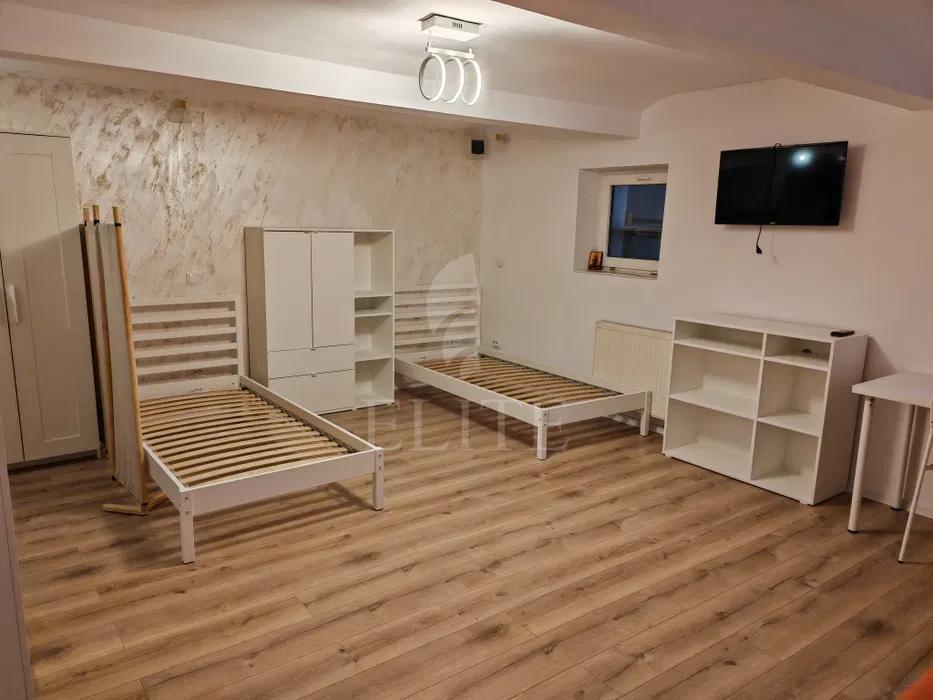 Apartament o camera în zona SEMICENTRALA-1268869