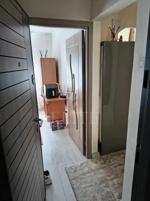 Apartament 3 camere în zona MC DONALDS-1269366