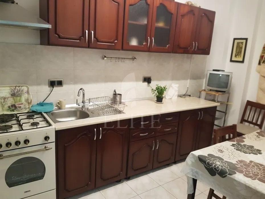 Apartament o camera în zona STRAZII SOBARILOR-1270264