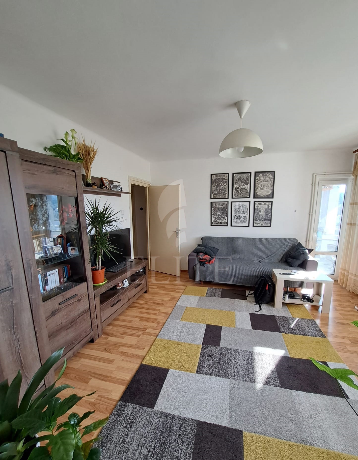 Apartament 2 camere în zona PLOPILOR-1270327