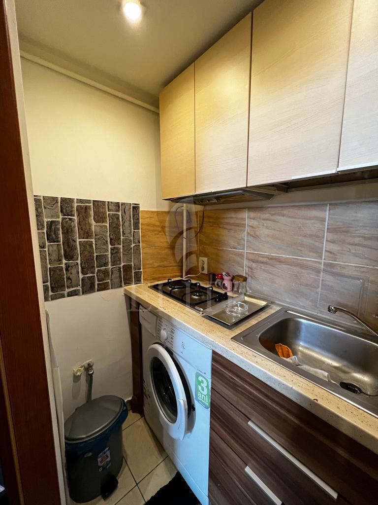 Apartament o camera în zona MAGAZINUL CENTRAL-1271405