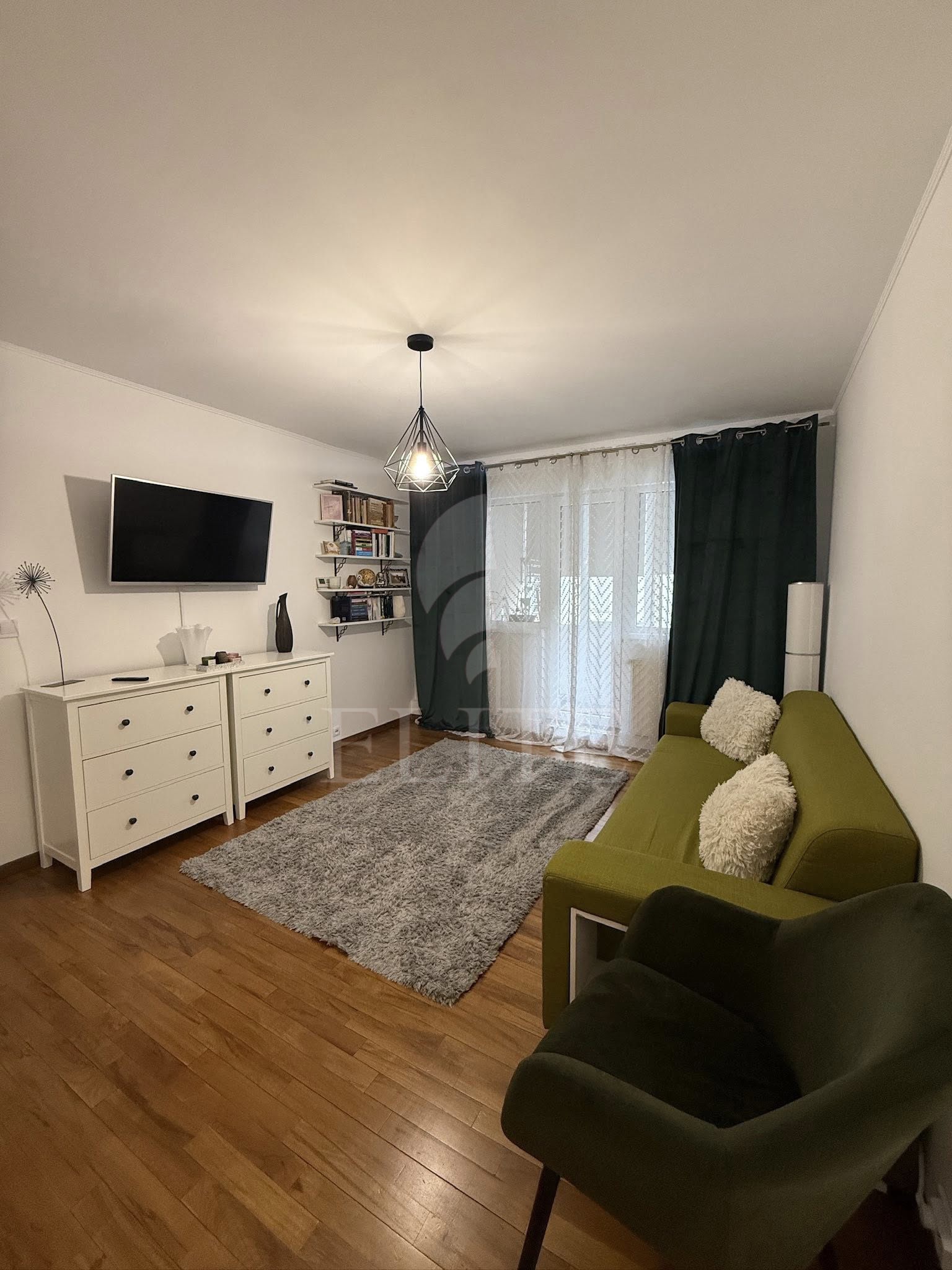 Apartament 3 camere în zona STRAZII CIUCAS-1272283