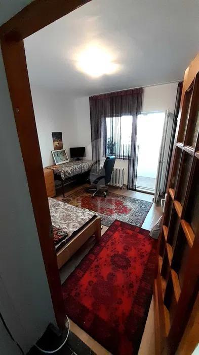 Apartament 3 camere în zona POD CALVARIA-1272594