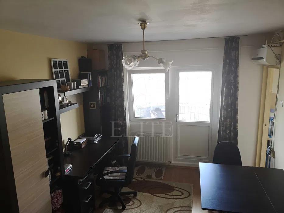 Garsoniera în zona PIATA ZORILOR-1273343
