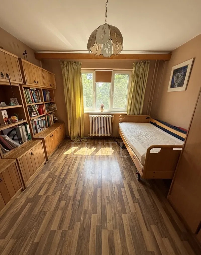 Apartament 3 camere în zona MC DONALDS-1273958