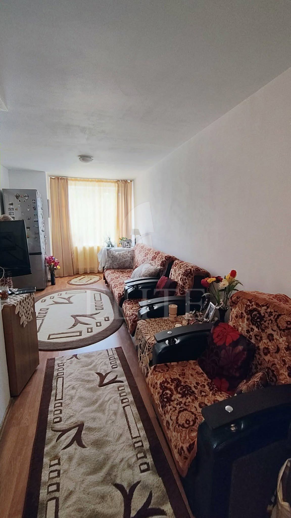 Apartament 2 camere în zona COMPLEX OASULUI-1275564