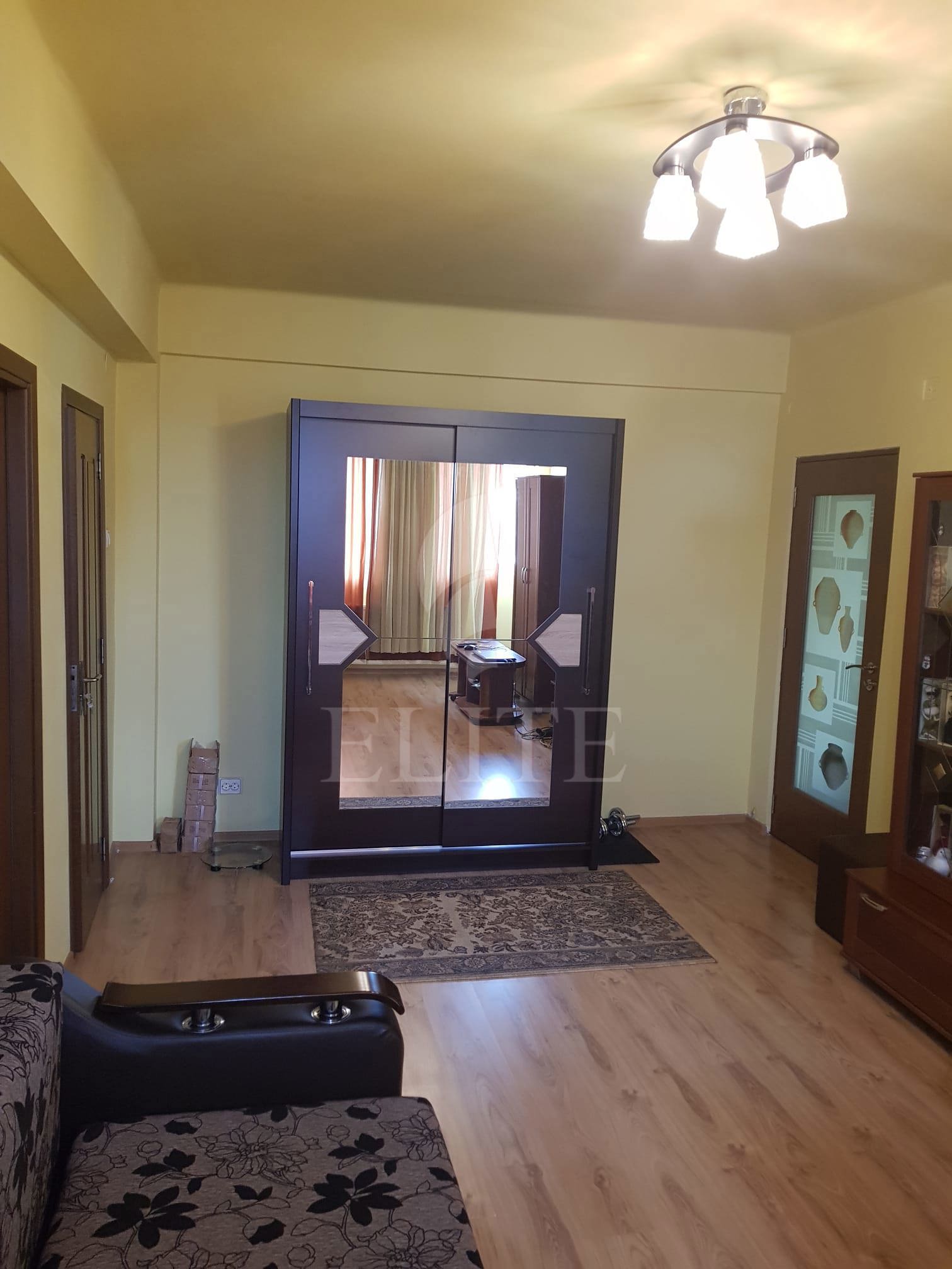 Apartament 2 camere în zona HOREA-1277719
