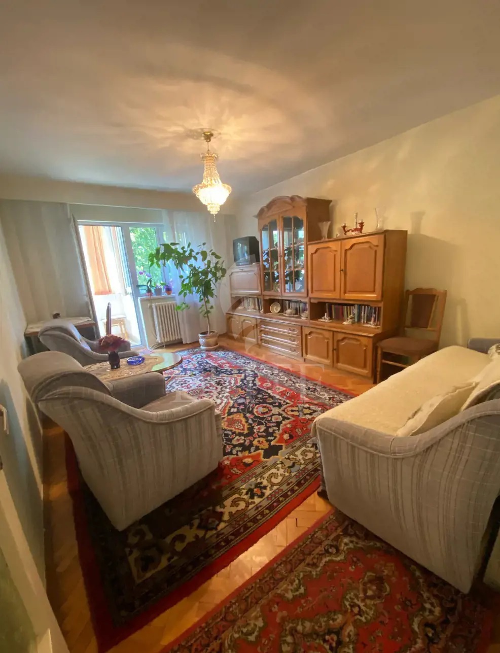 Apartament 3 camere în zona MC DONALDS-1278318