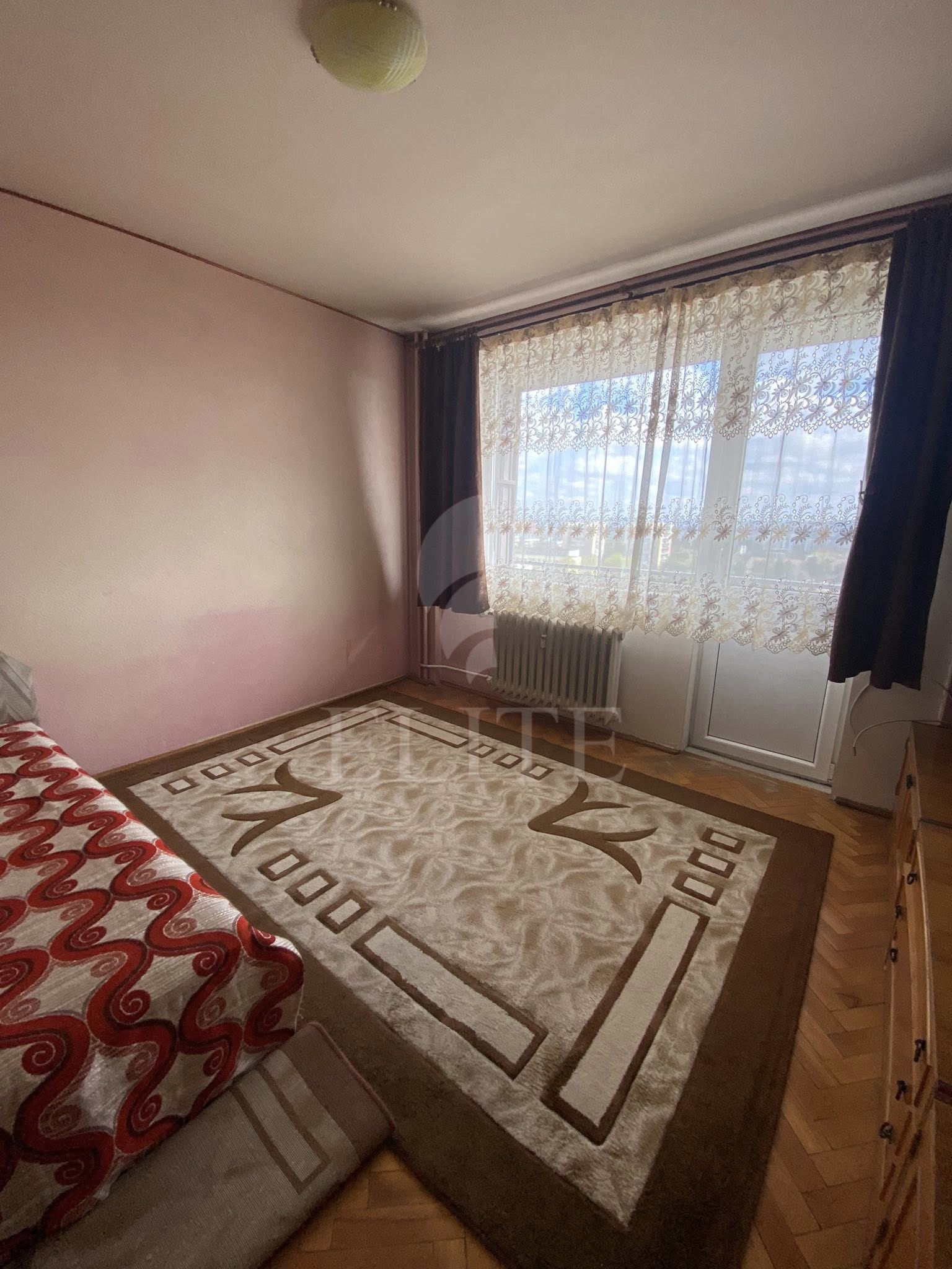 Apartament 2 camere în zona STRAZII BAITA-1279045