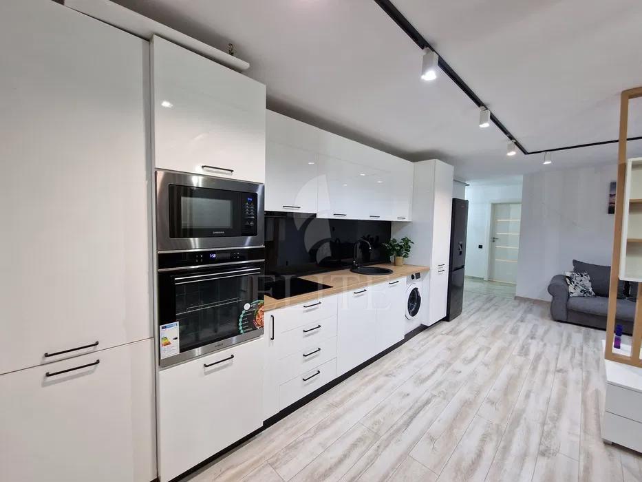 Apartament 2 camere în zona DAMBUL ROTUND-1280445