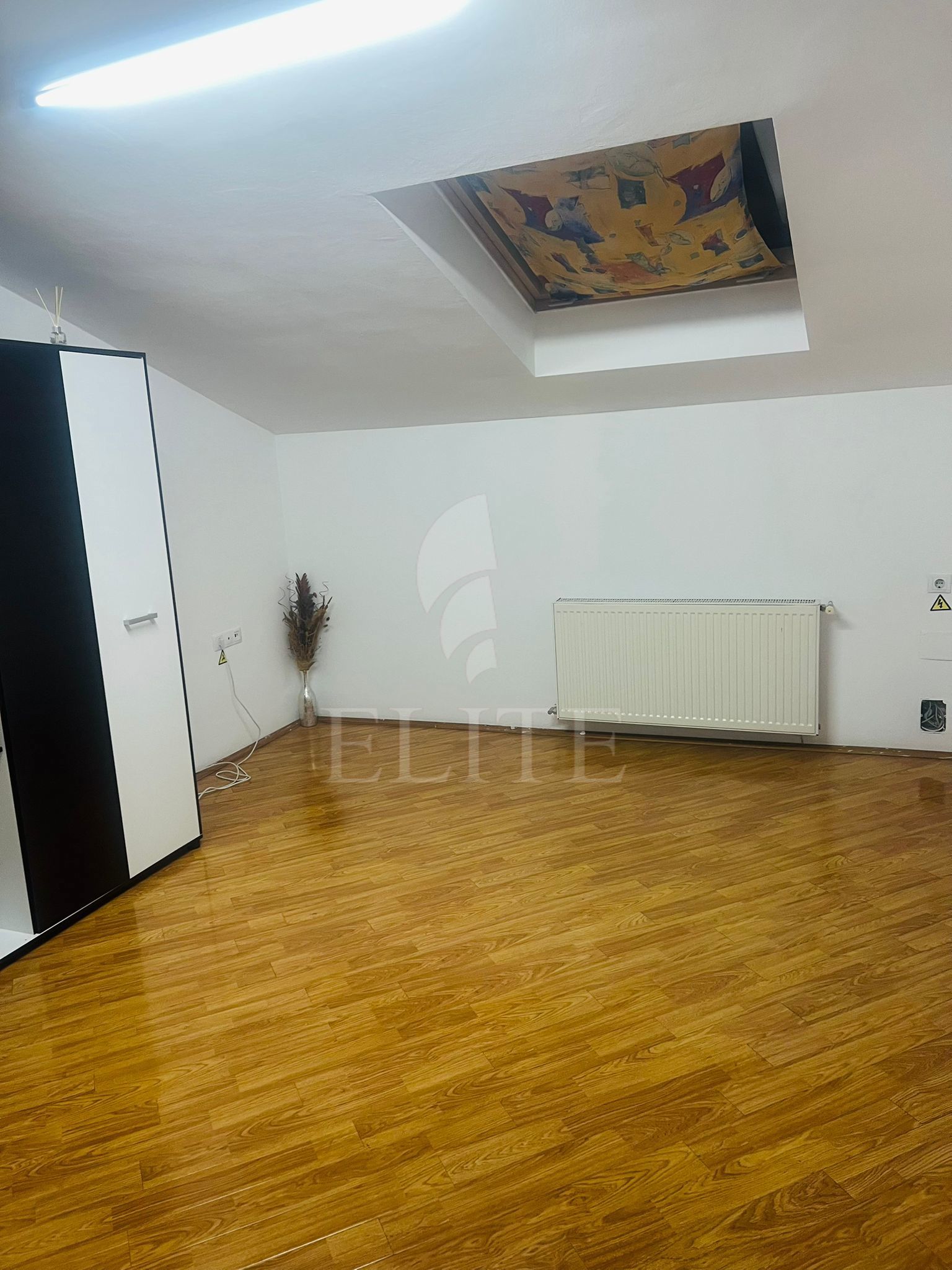 Spatiu 2 camere în zona Piata Stefan cel Mare, Turnul Croitorilor-1282094