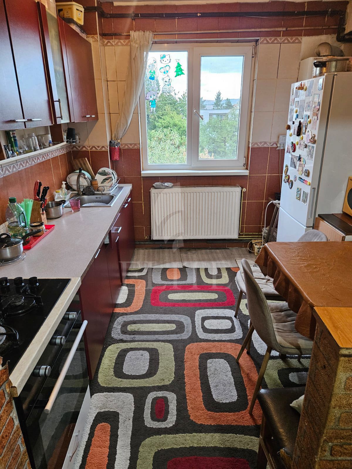 Apartament 3 camere în zona HERMES-1282768