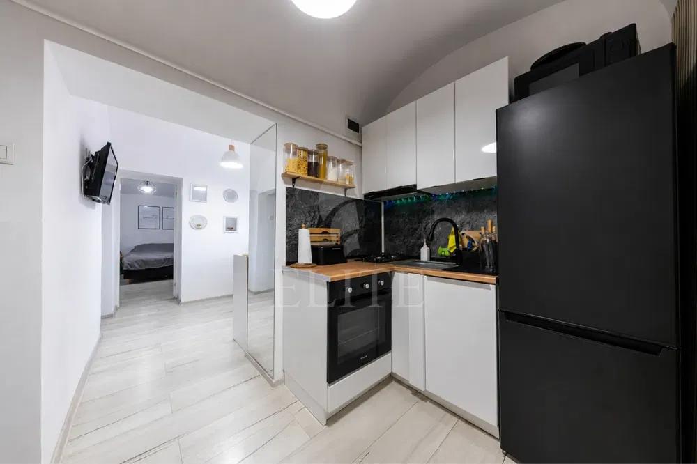 Apartament o camera în zona PLATINIA-1285397