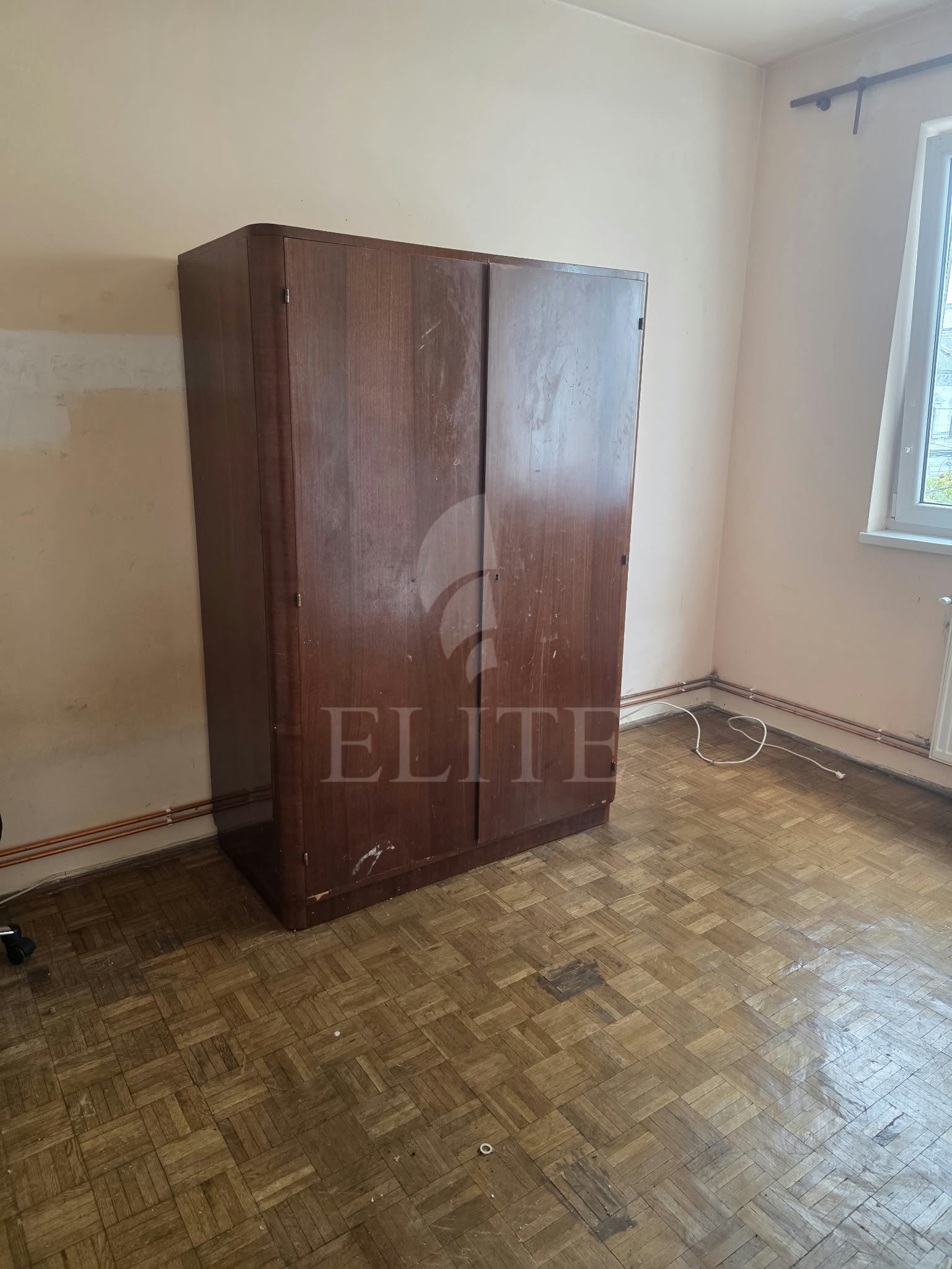 Apartament 2 camere în zona P-TA M. VITEAZUL-1286347