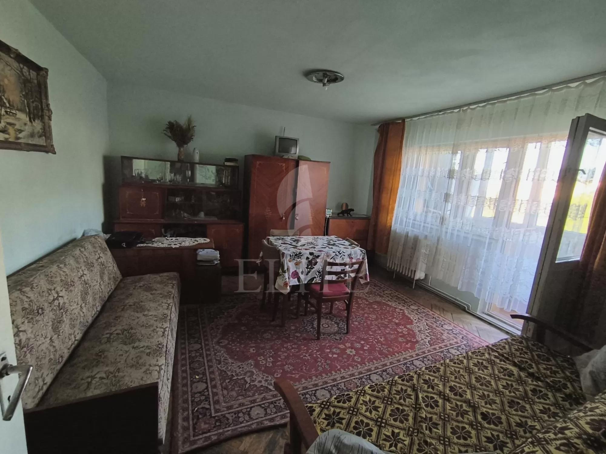 Apartament 3 camere în zona BISERICA SF. IOAN BOTEZATORUL-1286751