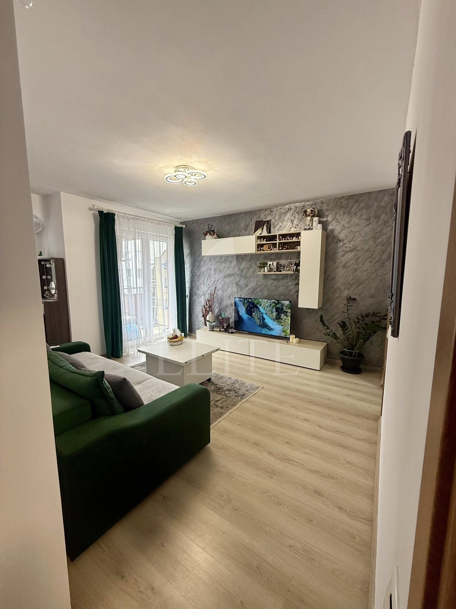Apartament 2 camere în zona STRAZII OASULUI-1289063