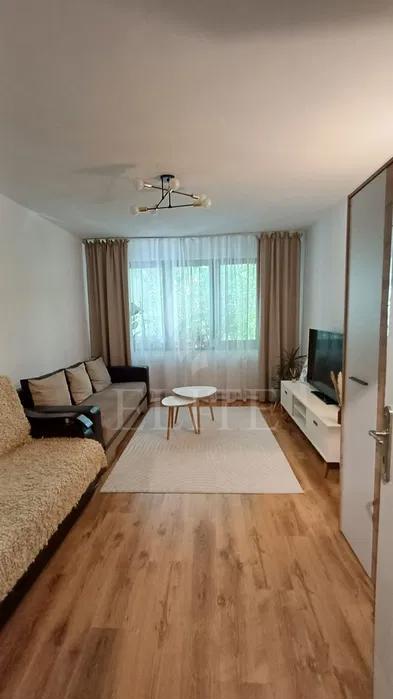 Apartament 2 camere în zona HOTEL ROYAL-1290708