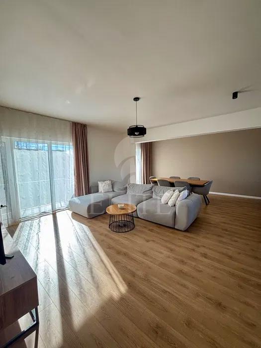 Apartament 3 camere în zona POD IRA-1291321