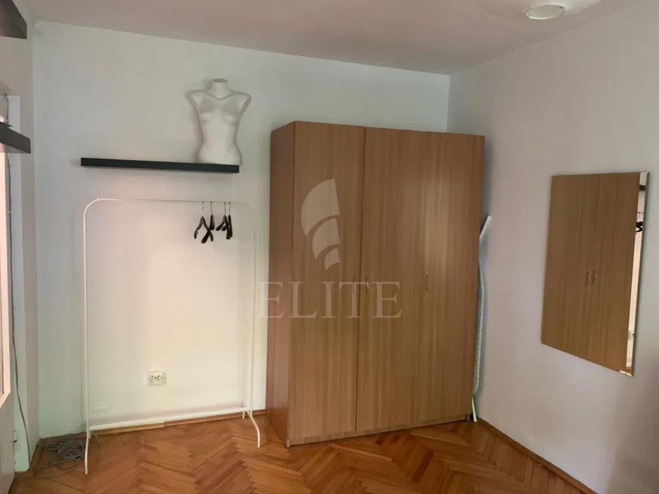 Garsoniera în zona ZORILOR-1292378