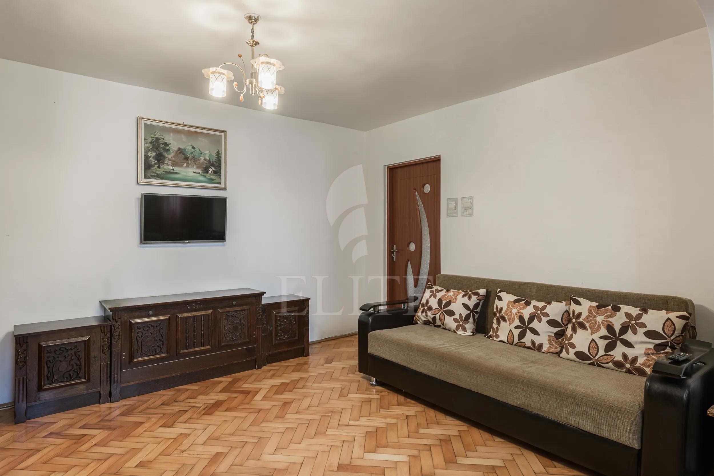 Apartament 3 camere în zona STRAZII PADIN-1293086