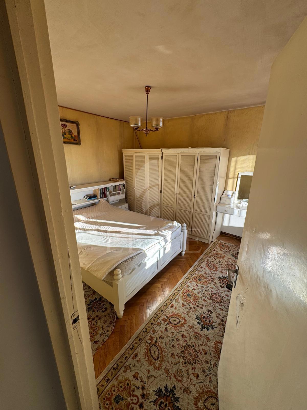 Apartament 3 camere în zona CAMPULUI-1293671